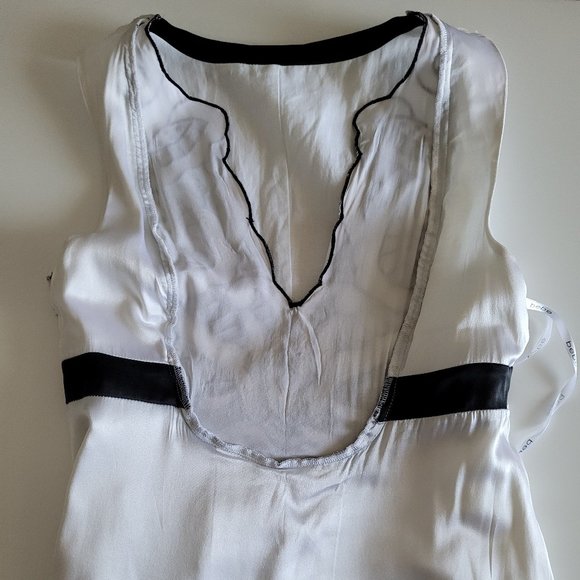 BEBE White summer dress with embroidered front panel - Picture 6 of 9